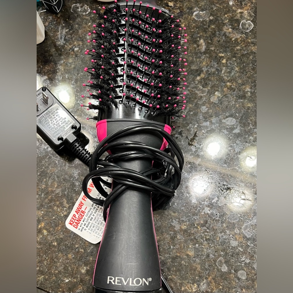 Revlon Blowout Brush Dryer